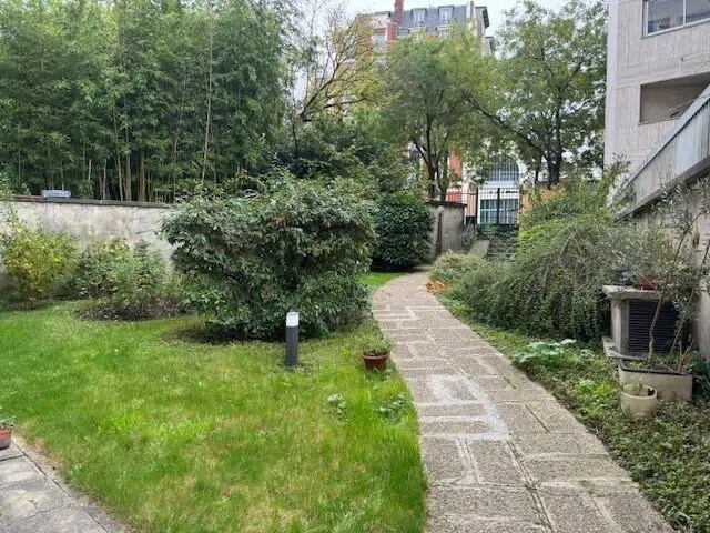 Office in Paris for sale - Building Photo - Image 2 of 9