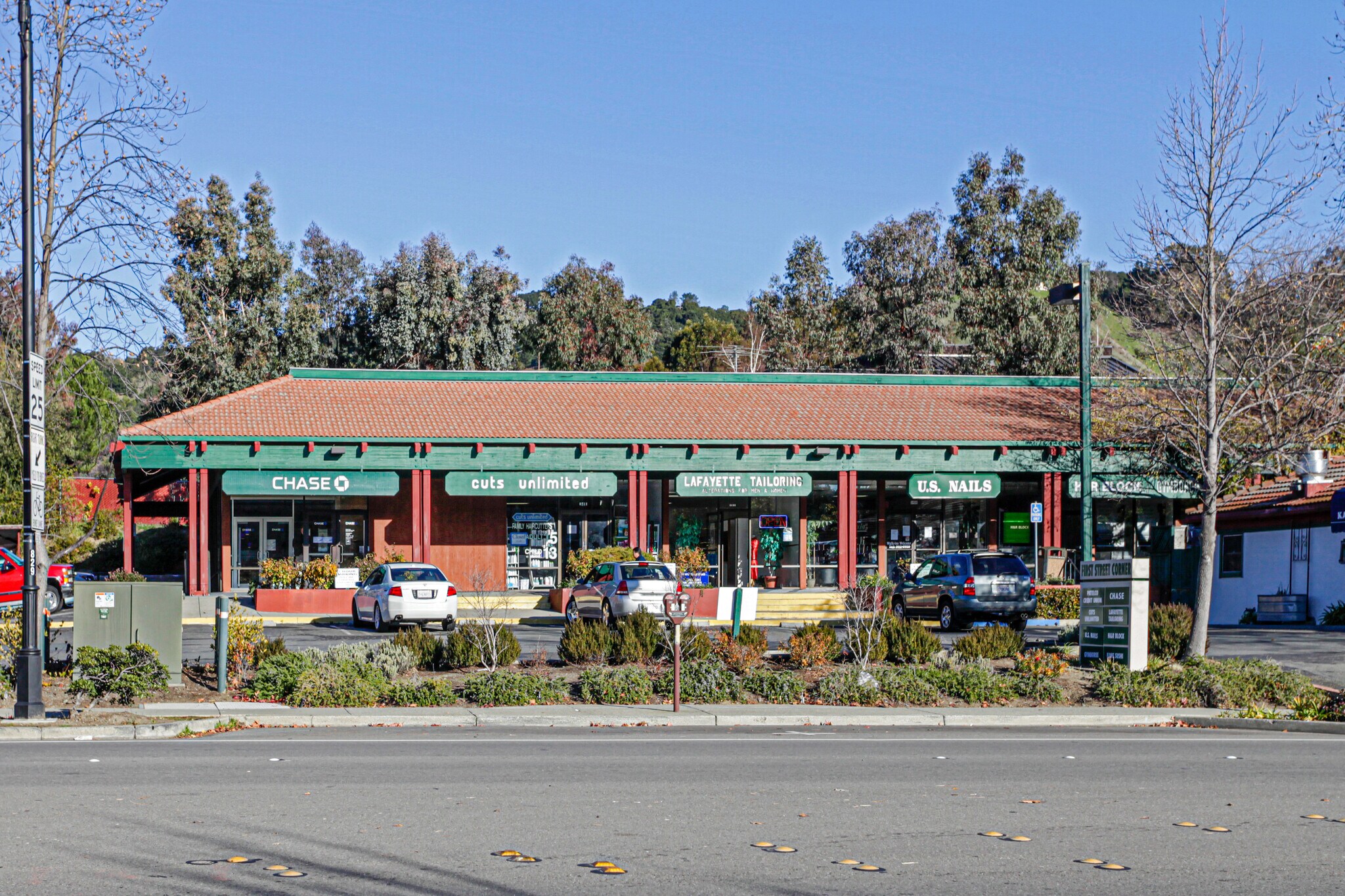 3474-3498 Mt Diablo Blvd, Lafayette, CA à louer Photo du bâtiment- Image 1 de 3