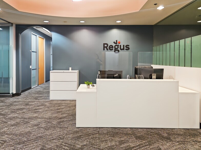 3200 E guasti Rd, Ontario, CA à louer - Photo intérieure - Image 3 de 22