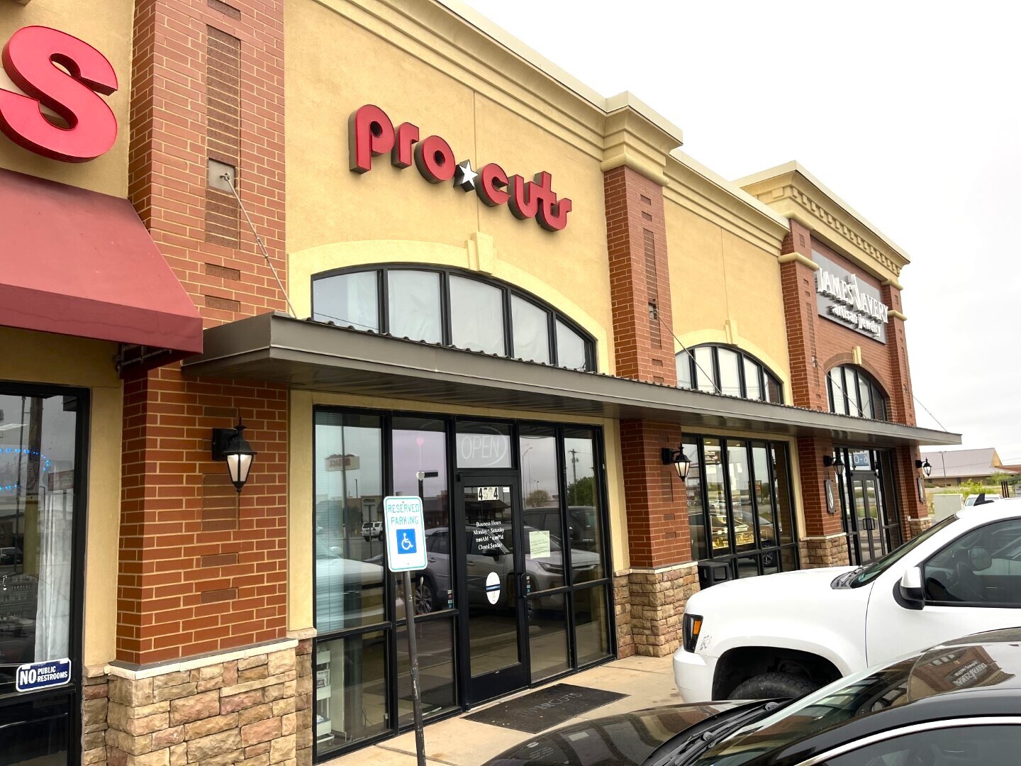 4512-4556 Sherwood Way, San Angelo, TX for lease Primary Photo- Image 1 of 5