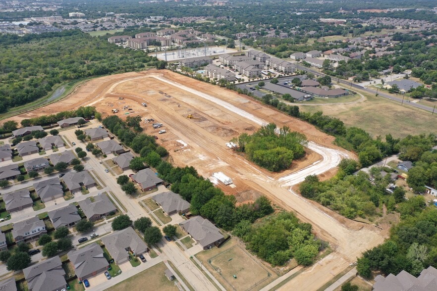 3103 Wagon Trail Dr, Denton, TX for sale - Building Photo - Image 2 of 7