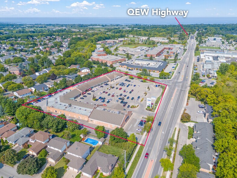 211 Martindale Rd, St Catharines, ON à louer - Aérien - Image 2 de 8