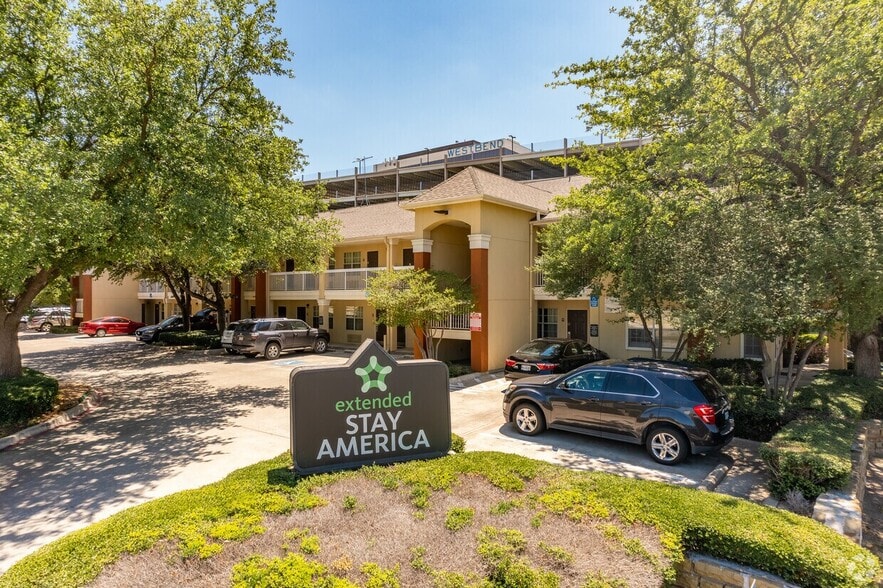 1601 River Run, Fort Worth, TX for sale - Primary Photo - Image 1 of 1