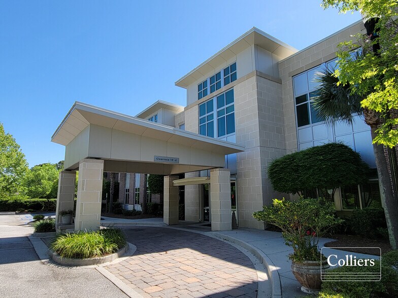 421 Wando Park Blvd, Mount Pleasant, SC à vendre - Photo du bâtiment - Image 3 de 11
