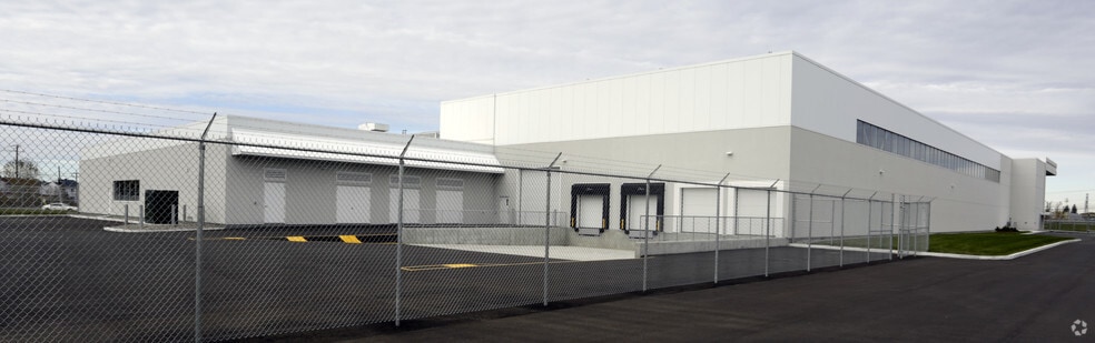 4160 Hwy Desserte Sud Laval (A-440), Laval, QC for lease - Building Photo - Image 3 of 15
