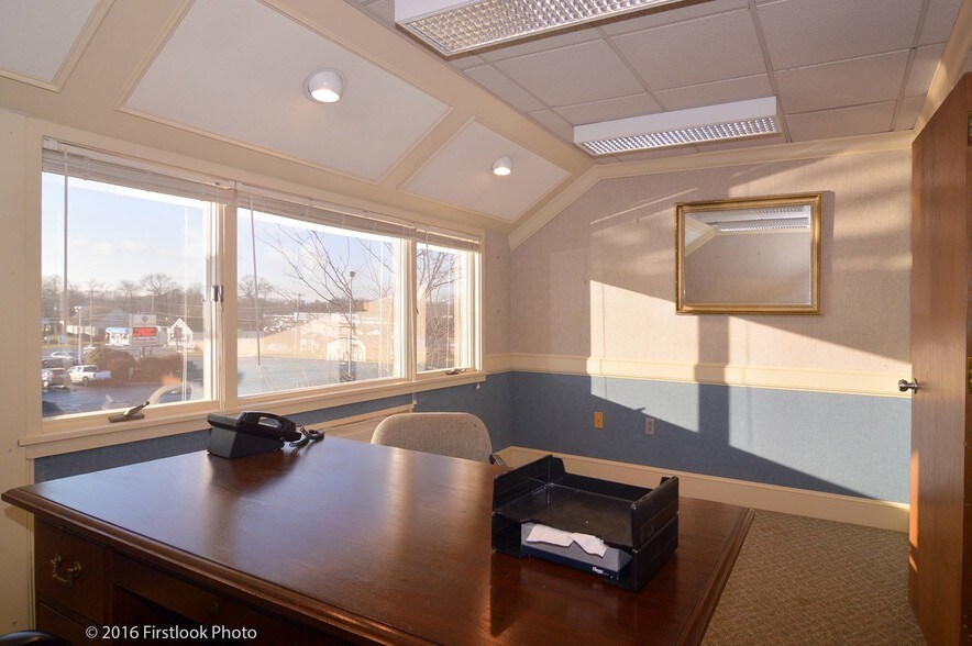 213 Taunton Ave, Seekonk, MA à louer - Photo intérieure - Image 3 de 14