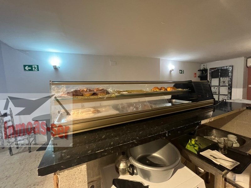Retail in Barcelona, Barcelona for lease Interior Photo- Image 1 of 18