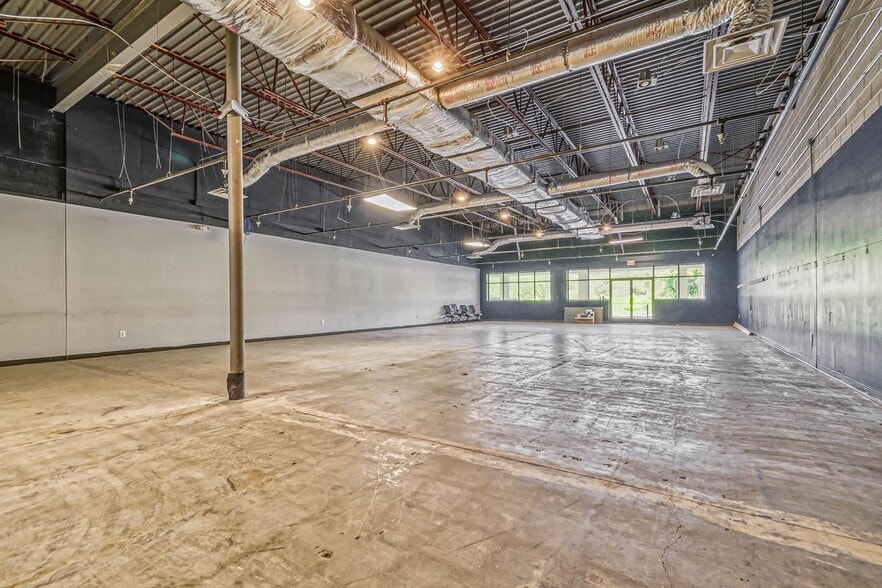 3310 Andersonville Hwy, Andersonville, TN for lease - Interior Photo - Image 2 of 5