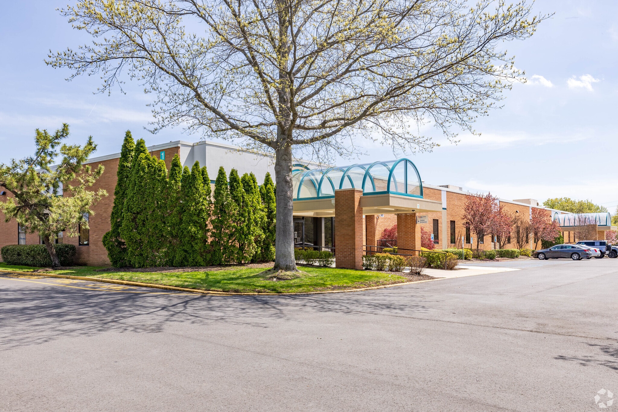 2 Crescent Pl, Oceanport, NJ for lease Primary Photo- Image 1 of 10