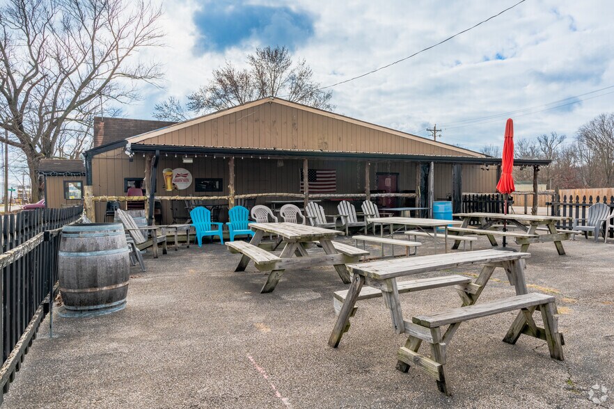 199 E Hwy 60, Pekin, IN à vendre - Photo du bâtiment - Image 3 de 31