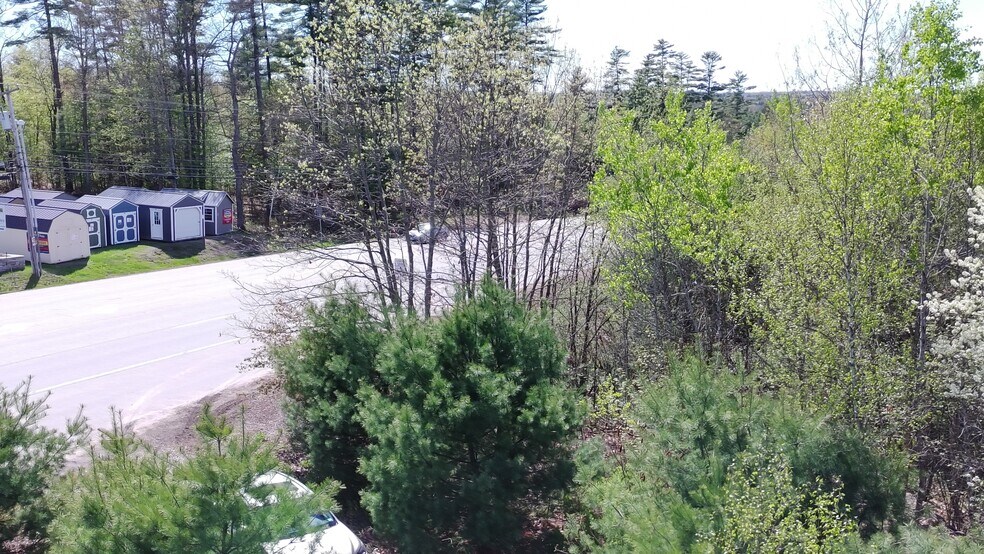 988 Dover Rd, Epsom, NH à vendre - Photo du bâtiment - Image 2 de 26