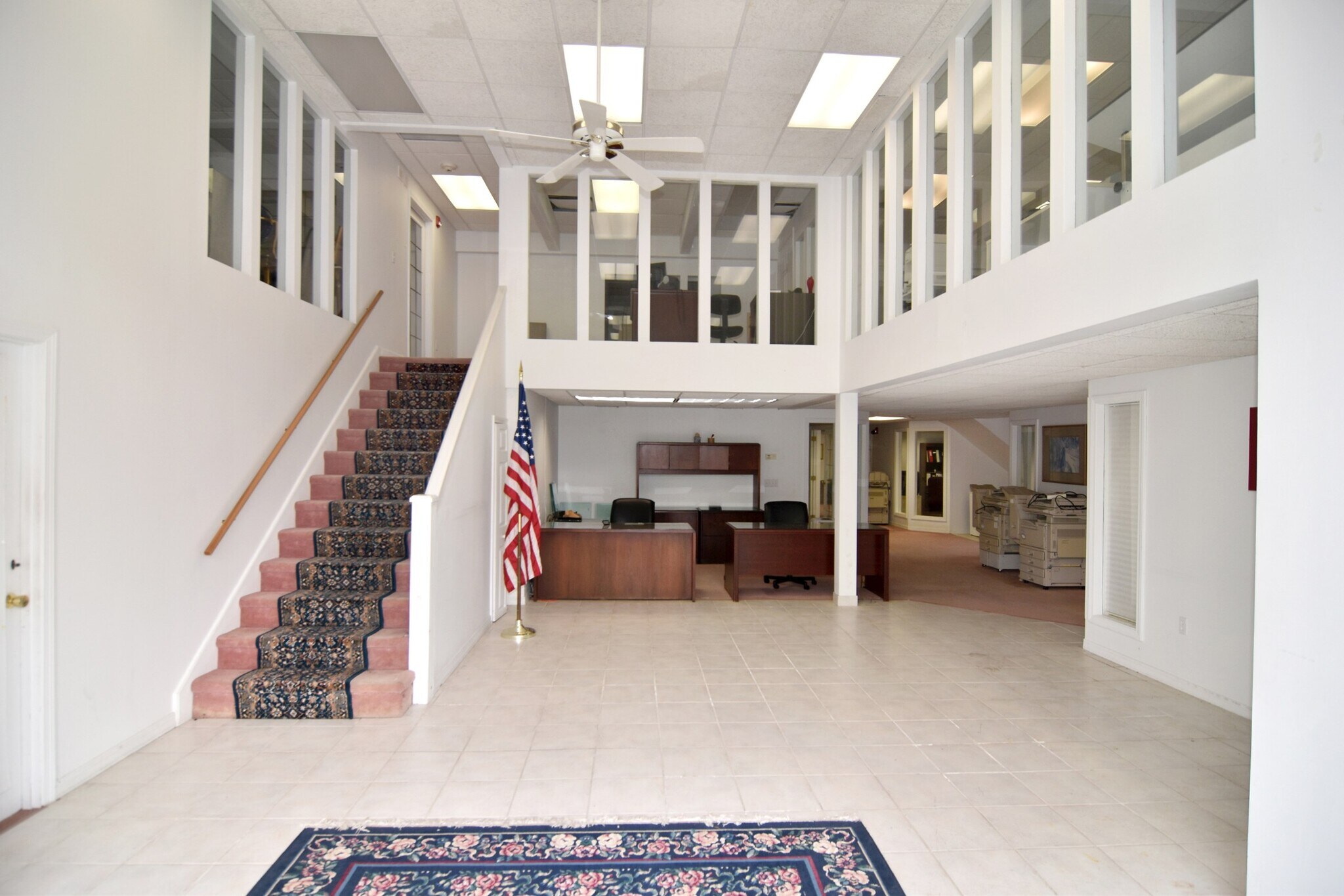 546-550 Main Rd, Tiverton, RI à louer Photo intérieure- Image 1 de 8