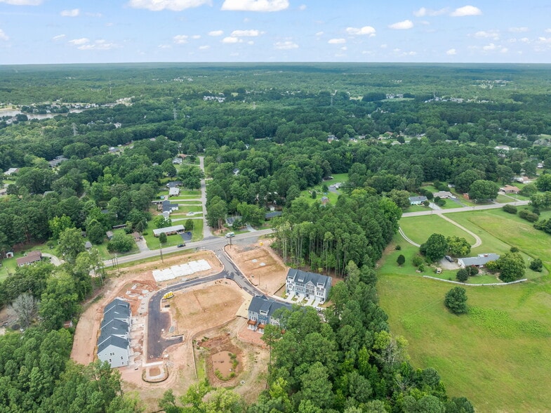7203 Plumleaf Rd, Raleigh, NC for sale - Building Photo - Image 3 of 44