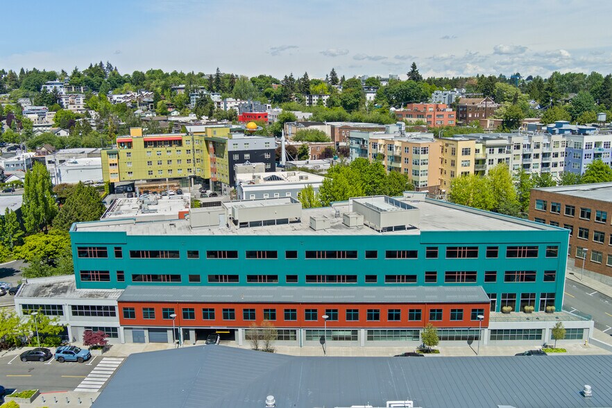 501 N 34th St, Seattle, WA à louer - Photo du bâtiment - Image 3 de 7