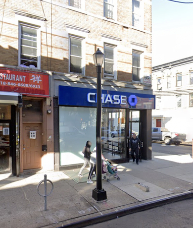 8819 Jamaica Ave, Jamaica, NY for lease Primary Photo- Image 1 of 6