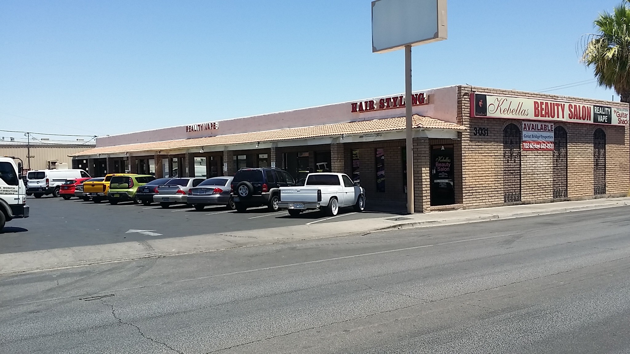 3021-3031 E Charleston Blvd, Las Vegas, NV for lease Primary Photo- Image 1 of 46