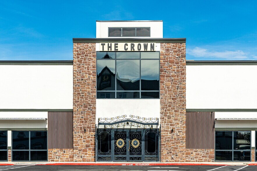 10841 Composite Dr, Dallas, TX à vendre - Photo du bâtiment - Image 3 de 76