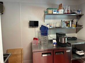 144-146 Main St, Beacon, NY for lease Interior Photo- Image 2 of 7