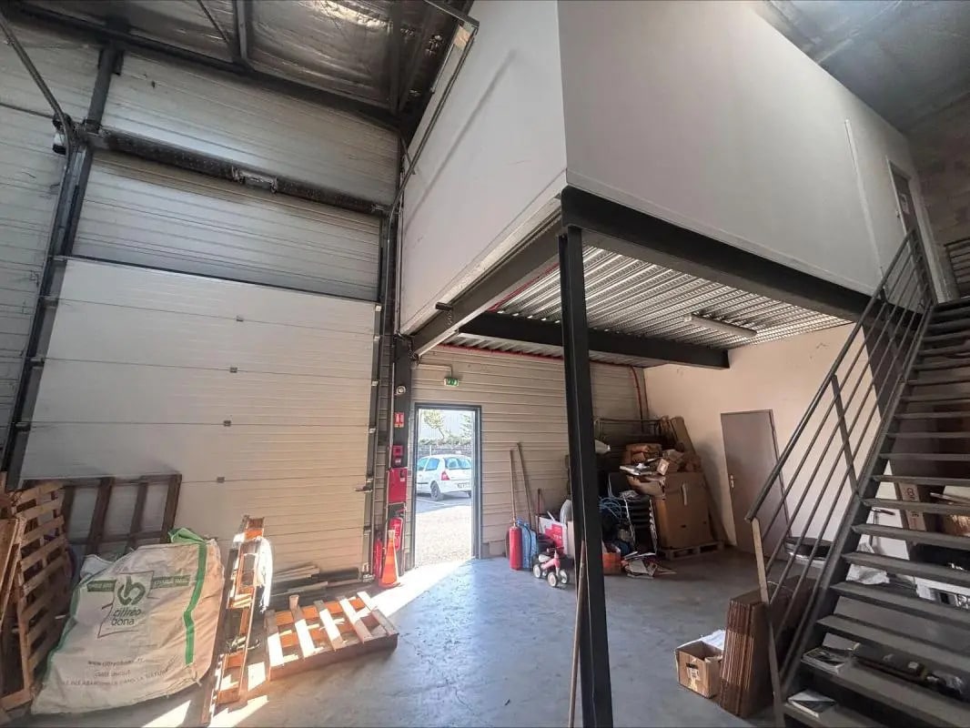 20 Chemin Noel Robion, La Penne-sur-Huveaune for lease Interior Photo- Image 1 of 7