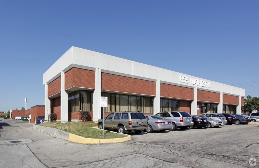 855 Matheson Blvd E, Mississauga, ON à louer - Photo du bâtiment - Image 3 de 4