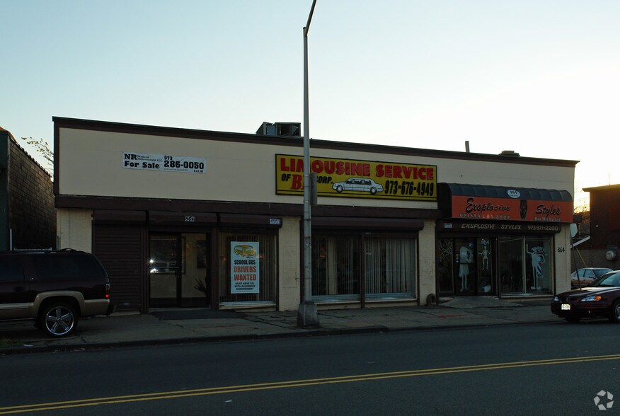 864 Clinton Ave, Newark, NJ à louer - Photo du bâtiment - Image 2 de 2