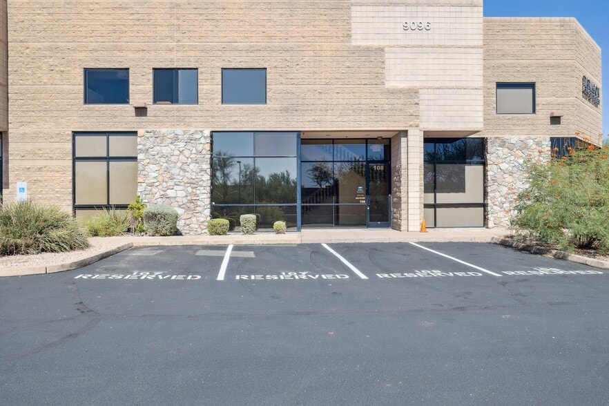 9096 E Bahia Dr, Scottsdale, AZ for lease - Building Photo - Image 3 of 40