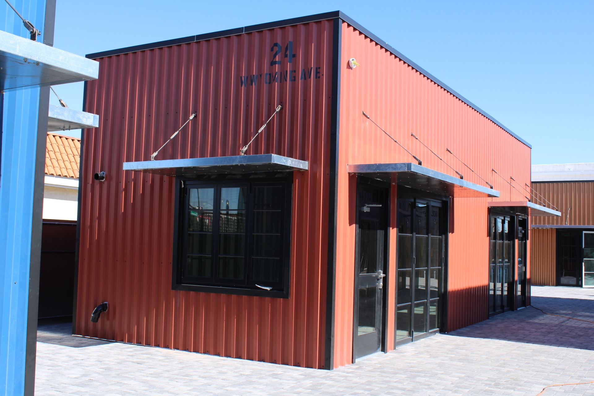 1561 Commerce st, Las Vegas, NV for lease Building Photo- Image 1 of 6