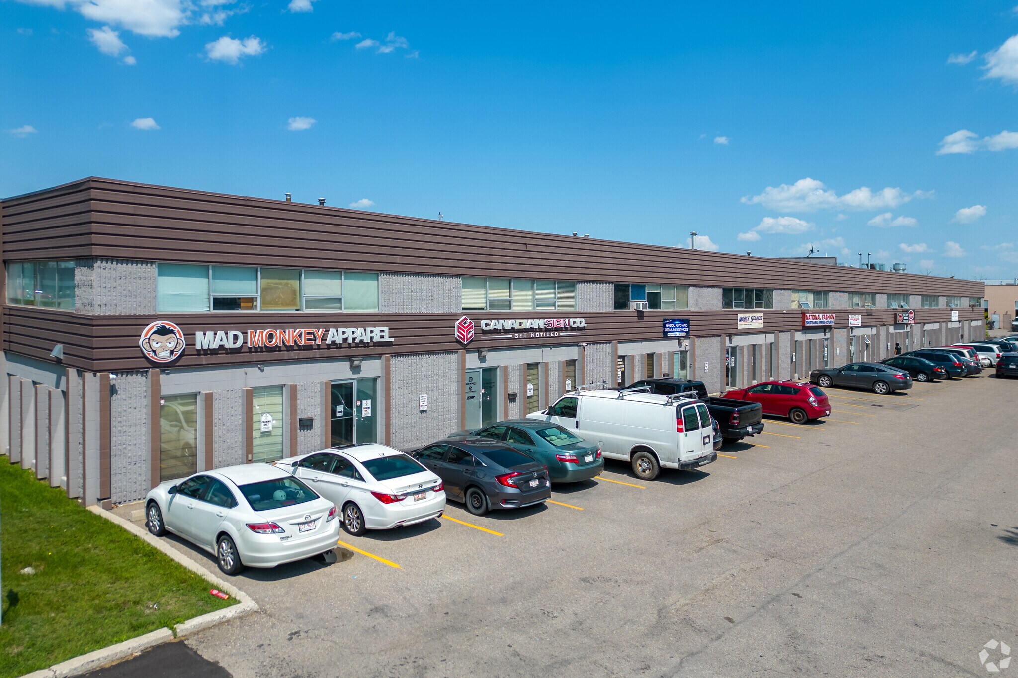 3850 19th St NE, Calgary, AB for sale Primary Photo- Image 1 of 1