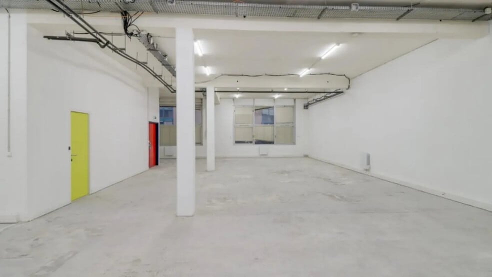 Flex in Villiers-sur-Marne for lease - Interior Photo - Image 1 of 14