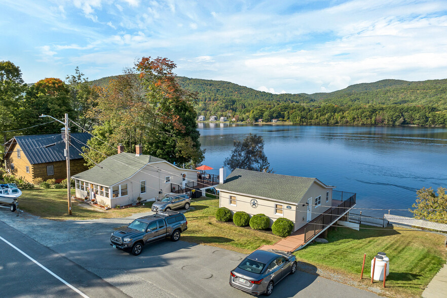 21 Unit Portfolio at Mascoma Lake, NH portfolio of 4 properties for sale on LoopNet.ca - Building Photo - Image 3 of 86