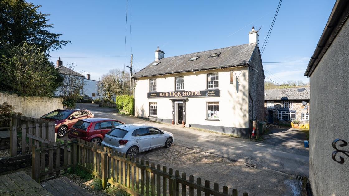 Oakford, Oakford for lease Primary Photo- Image 1 of 21