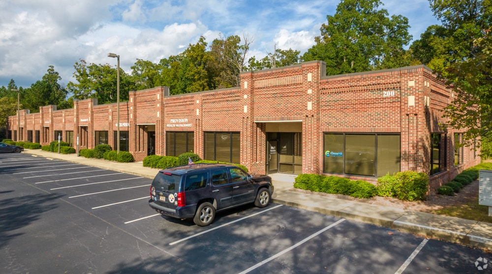 200 Cascade Pointe Ln, Cary, NC for lease Primary Photo- Image 1 of 7