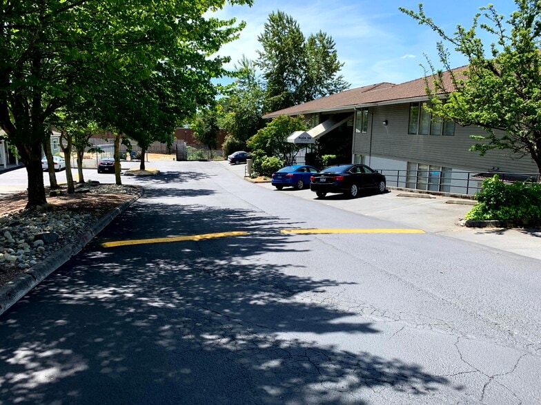 10120 128th Street Ct E, Puyallup, WA for sale - Building Photo - Image 1 of 9