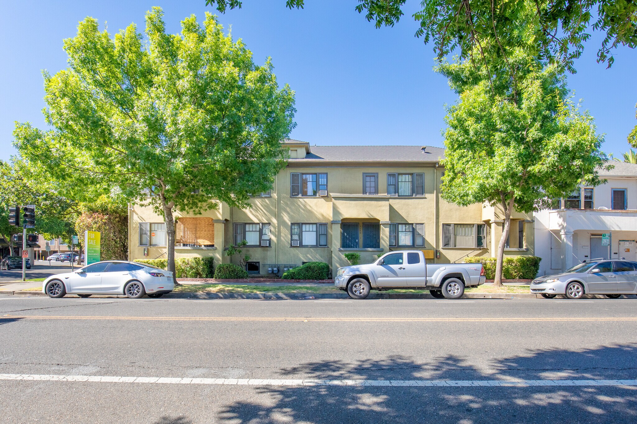 2722-2730 T St, Sacramento, CA à vendre Photo principale- Image 1 de 16