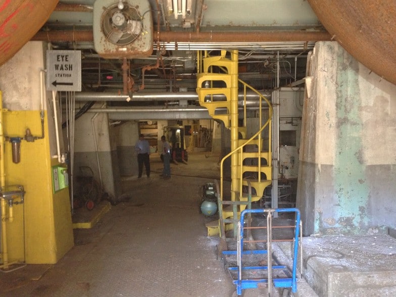 157 Columbia St, Lee, MA for sale - Interior Photo - Image 3 of 51