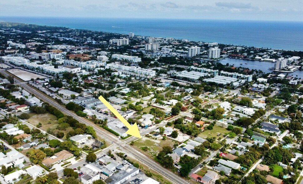 198 SE 4th St, Delray Beach, FL à vendre - Photo du bâtiment - Image 2 de 6