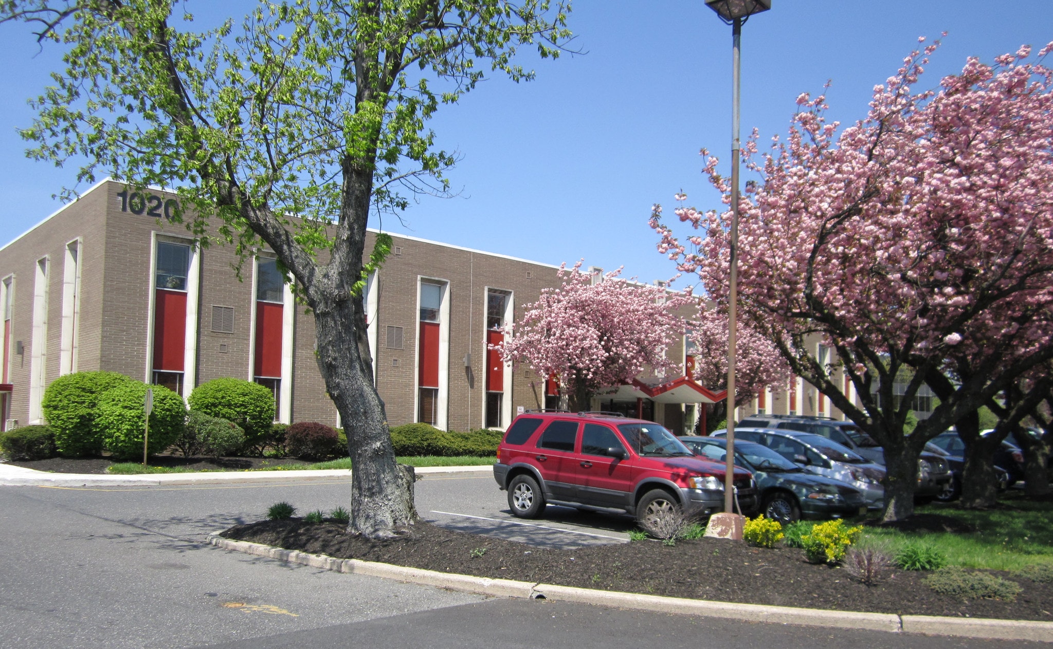 1020 Kings Hwy N, Cherry Hill, NJ for lease Primary Photo- Image 1 of 15