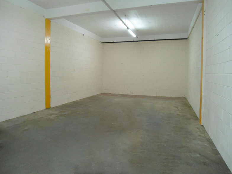 9 Osram Rd, Wembley for lease - Interior Photo - Image 3 of 3