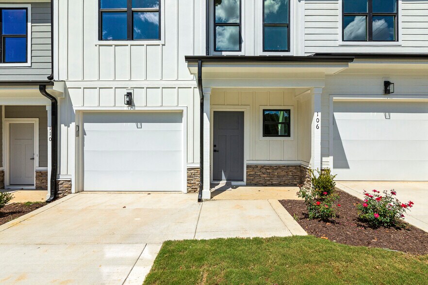 114 Chella Ct, Sanford, NC à vendre - Photo du bâtiment - Image 3 de 38