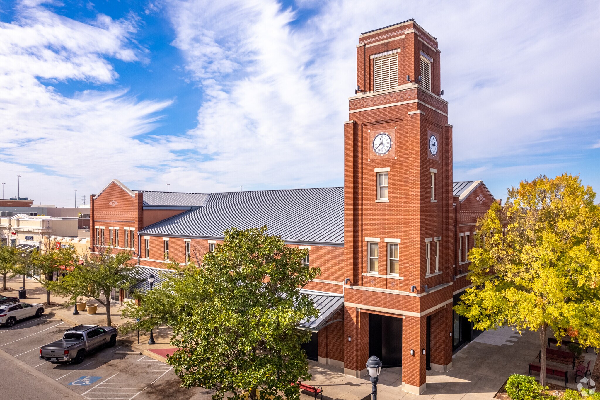 245 Cedar Sage Dr, Garland, TX for lease Primary Photo- Image 1 of 26