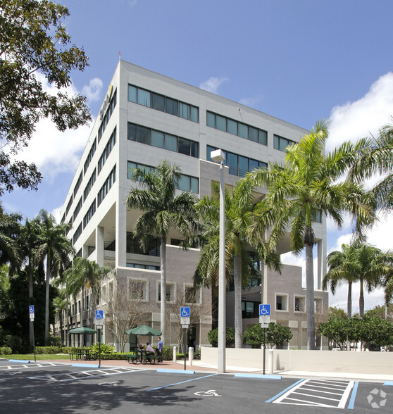 6700 N Andrews Ave, Fort Lauderdale, FL for lease - Building Photo - Image 2 of 16