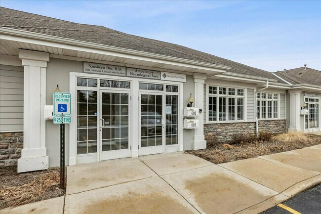 More details for 602 Fox Glen Ct, Barrington, IL - Office for Sale