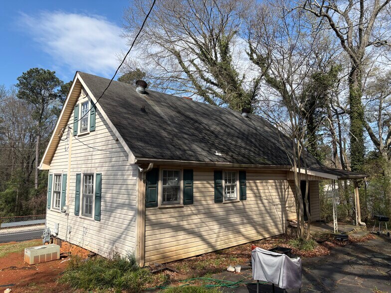 115 Barnett Shoals Rd, Athens, GA à vendre - Photo du bâtiment - Image 3 de 5