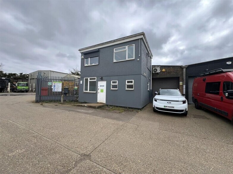 Star Ln, Great Wakering à vendre - Photo du bâtiment - Image 2 de 9