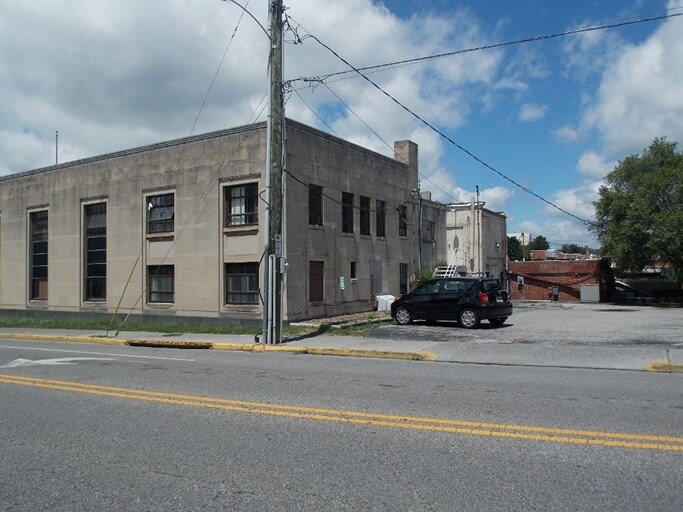100-108 N Main St, Blacksburg, VA à louer - Photo du bâtiment - Image 3 de 13