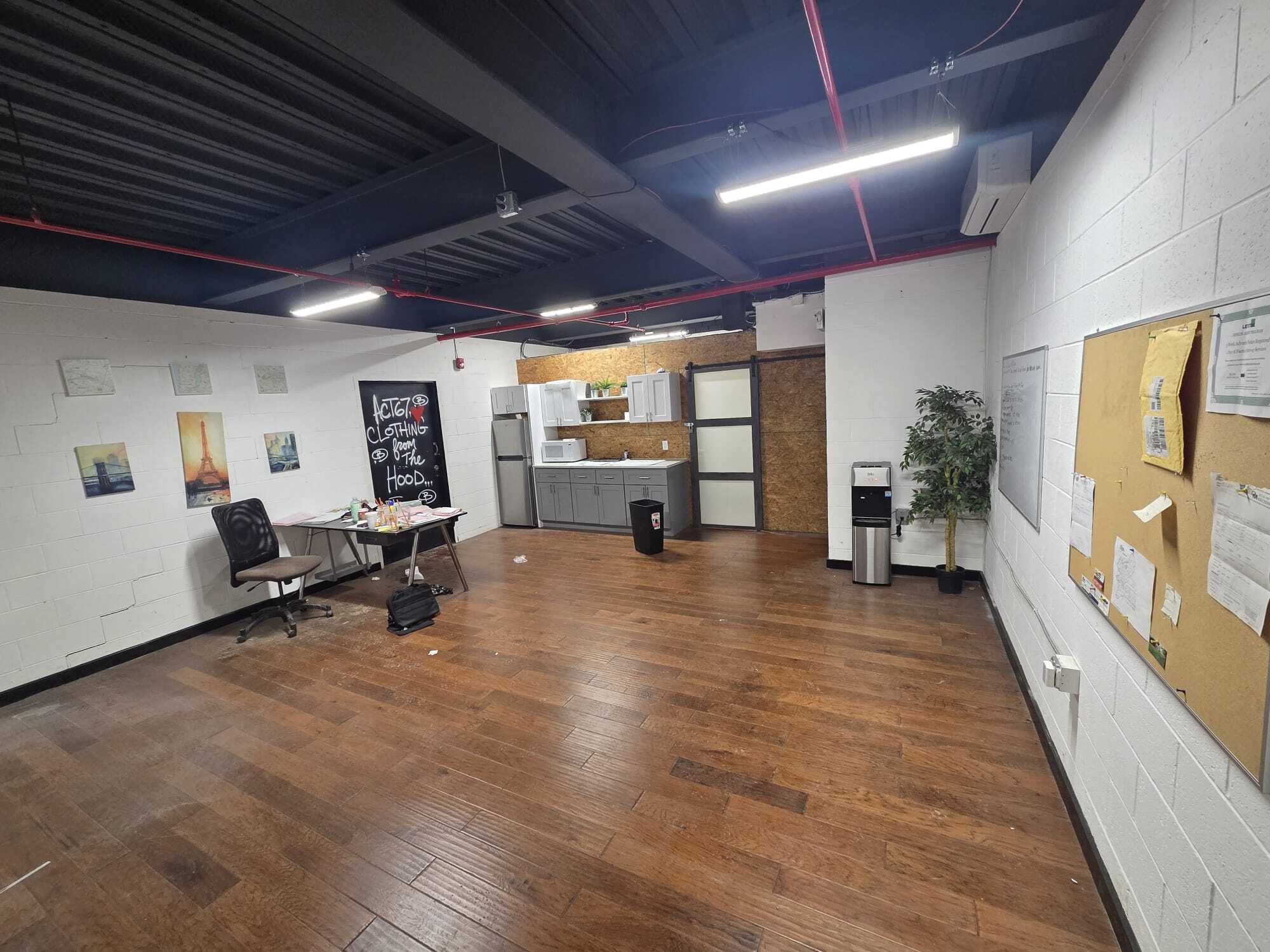 845-873 S 55th St, Philadelphia, PA à louer Photo intérieure- Image 1 de 3