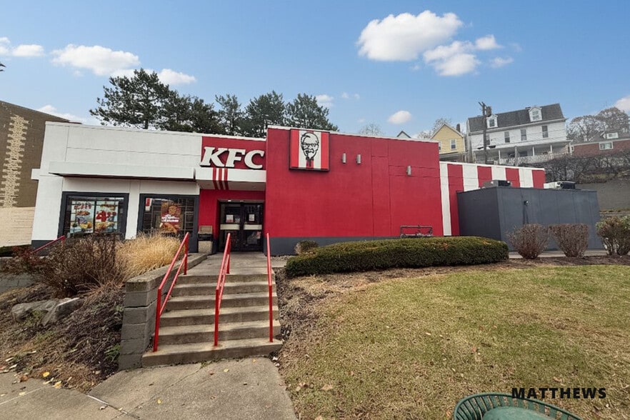 222 W 8th Ave, Homestead, PA for sale - Building Photo - Image 2 of 3