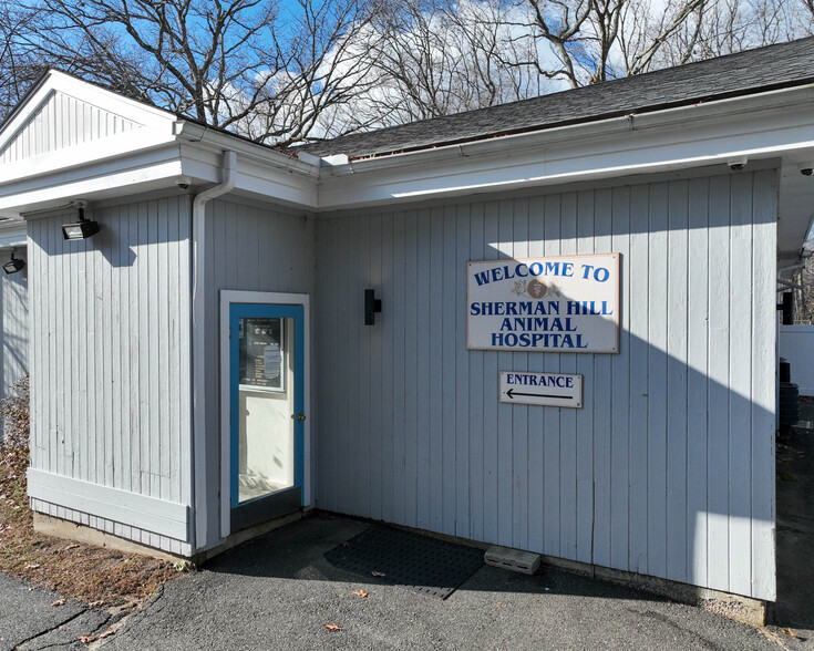 431 Sherman Hill Rd, Woodbury, CT à vendre - Photo du bâtiment - Image 3 de 4