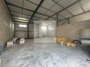 Flex in Chassieu for lease Interior Photo- Image 2 of 6