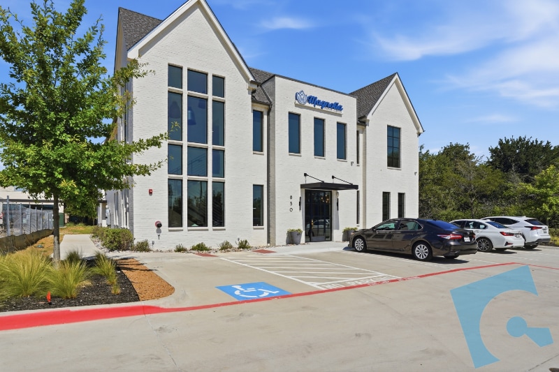 860 S Village Center Dr, Southlake, TX for lease - Building Photo - Image 2 of 21